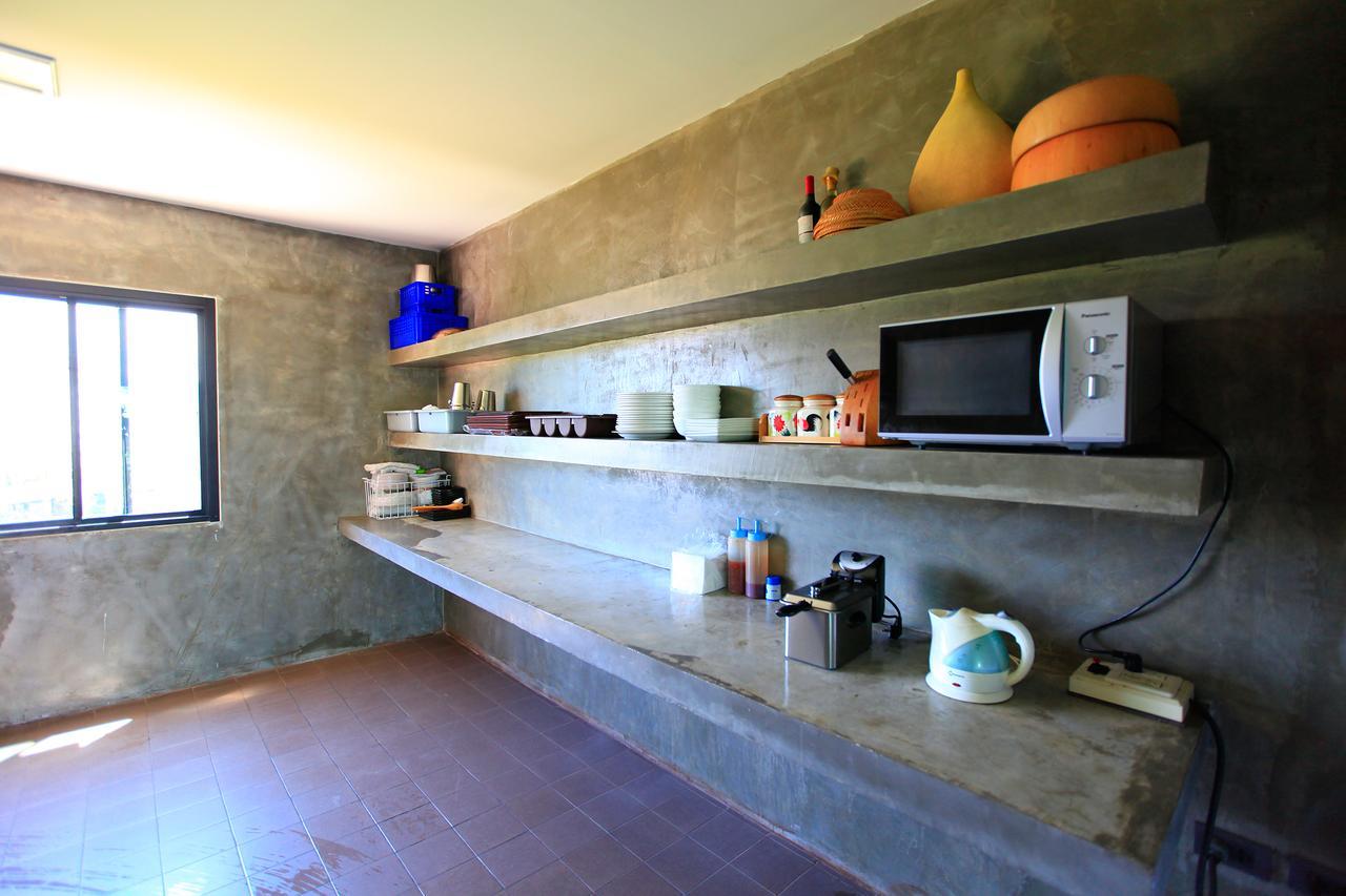 The Plubpla Serviced Apartment Bangkok Eksteriør billede