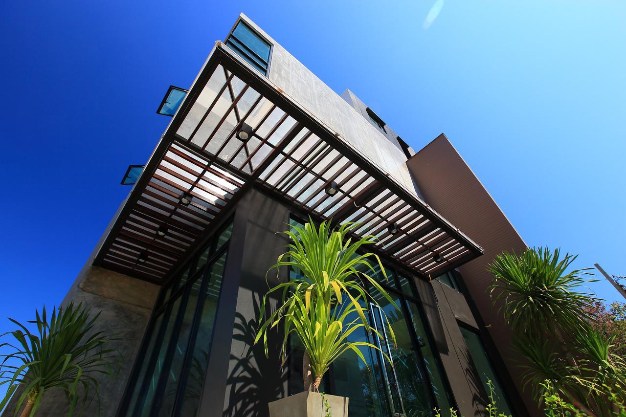 The Plubpla Serviced Apartment Bangkok Eksteriør billede